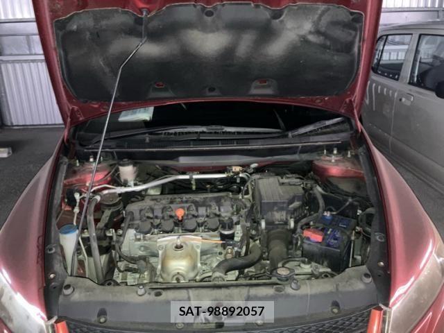 Honda STREAM 2009-12 8882383-13