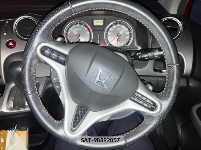 Honda STREAM 2009-12 8882383-15