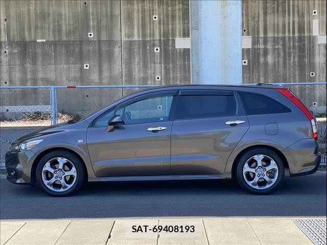 Honda STREAM 2007-09 8884411-5