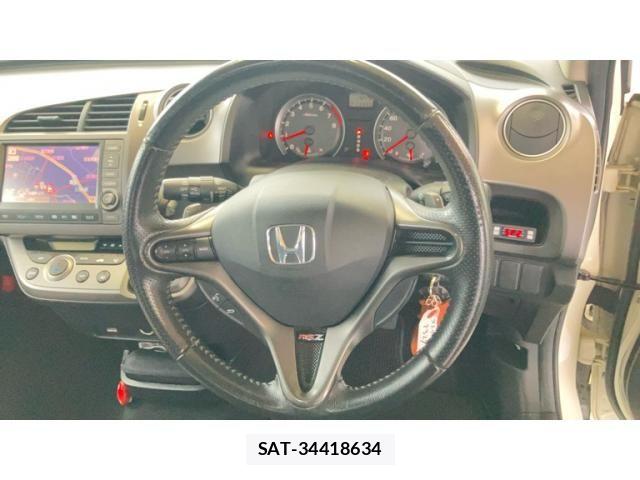 Honda STREAM 2009-02 8884412-11