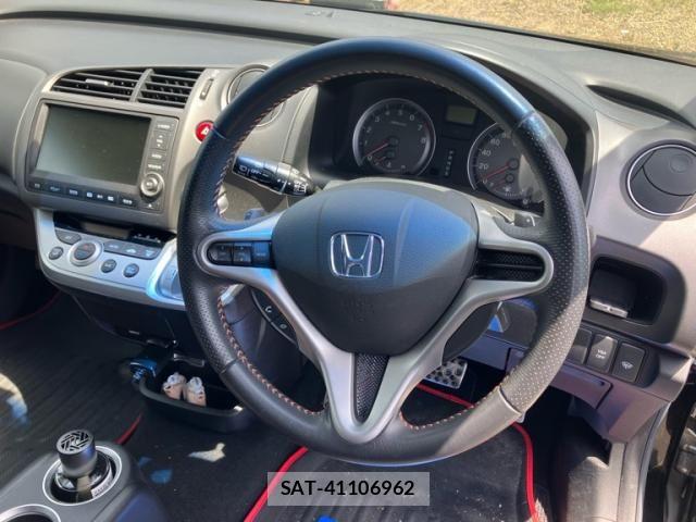 Honda STREAM 2011-02 7225598-9