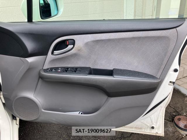 Honda STREAM 2011-08 8369044-16