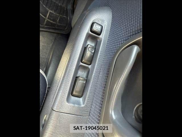 Subaru SAMBAR 2012-06 6998485-20