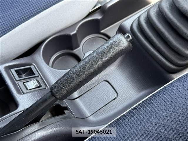 Subaru SAMBAR 2012-06 6998485-28