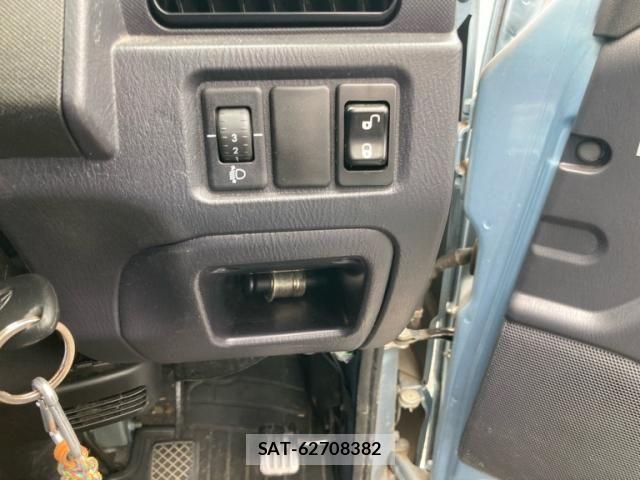 Subaru SAMBAR 2012-01 7503066-5