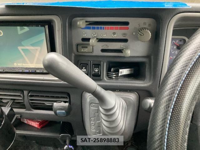 Subaru DIAS WAGON 2004-10 8102098-23
