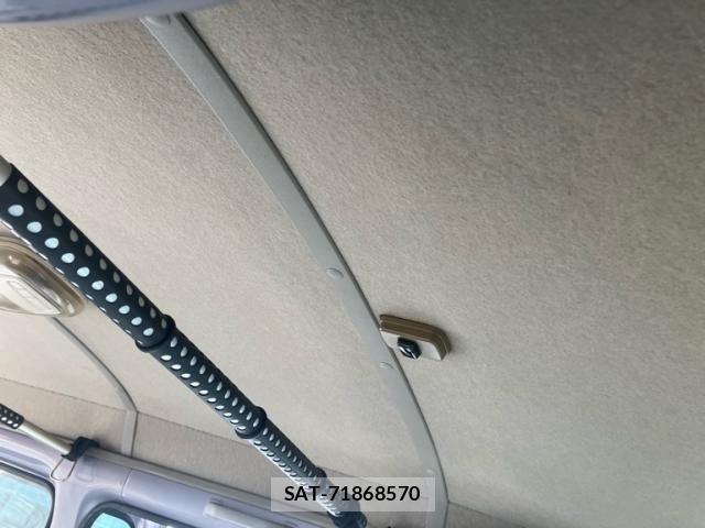 Subaru DIAS WAGON 2002-01 8850748-13