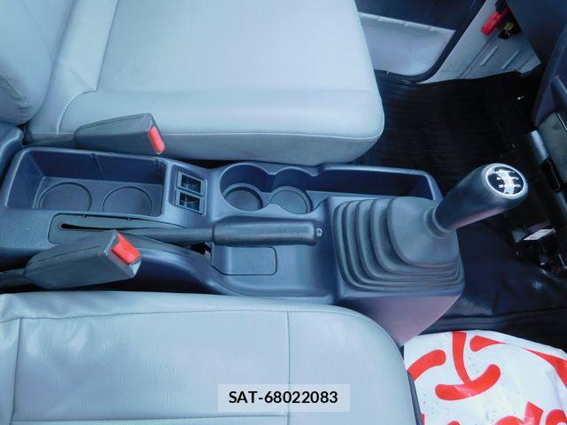 Subaru SAMBAR TRUCK 2011-10 7729328-11