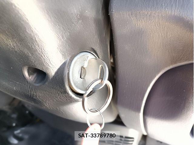 Subaru SAMBAR TRUCK 2011-12 6753435-10