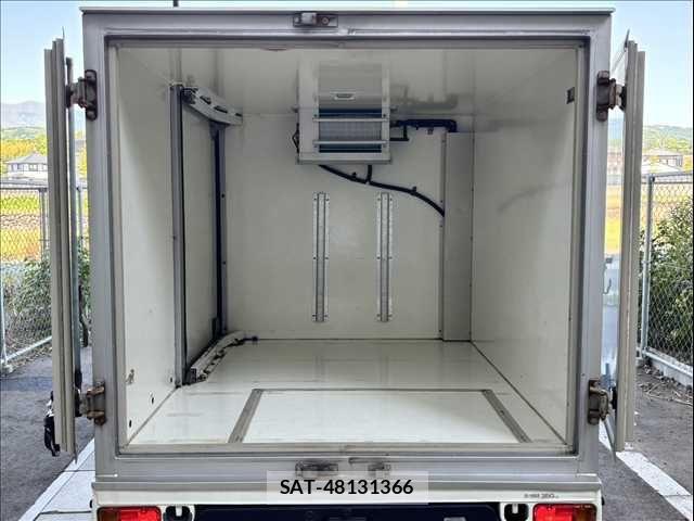 Subaru SAMBAR TRUCK 2002-04 6998490-29