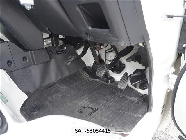 Subaru SAMBAR TRUCK 2018-10 7503073-10