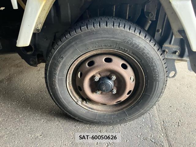 Subaru SAMBAR TRUCK 2004-06 7620433-8