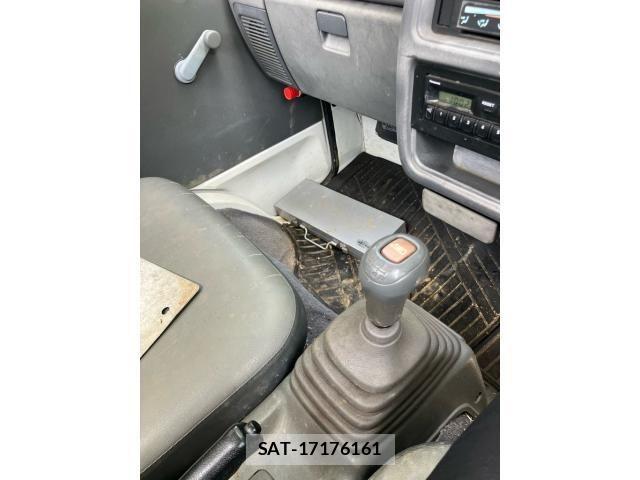 Subaru SAMBAR TRUCK 1995-05 7729340-19