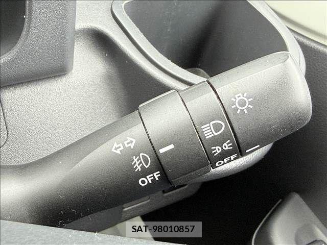 Subaru SAMBAR TRUCK 2016-04 8038519-26