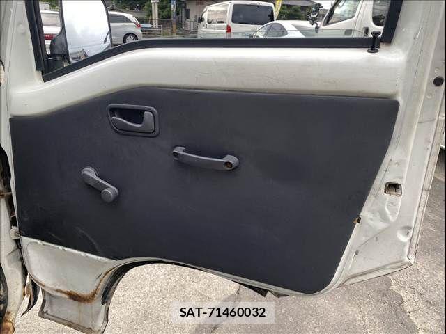 Subaru SAMBAR TRUCK 2002-06 8132533-24