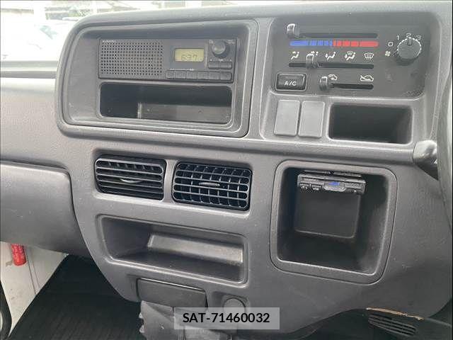 Subaru SAMBAR TRUCK 2002-06 8132533-29