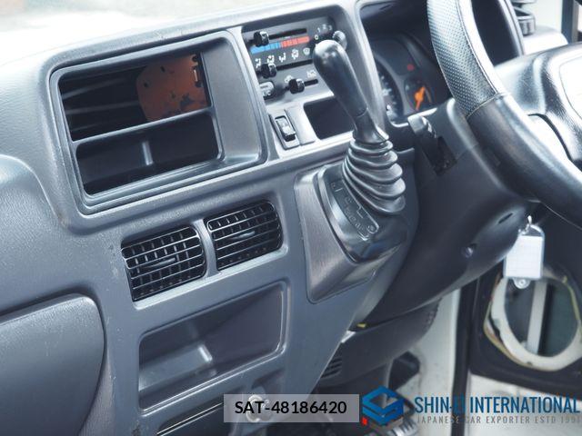 Subaru SAMBAR TRUCK 1999-01 8210449-9