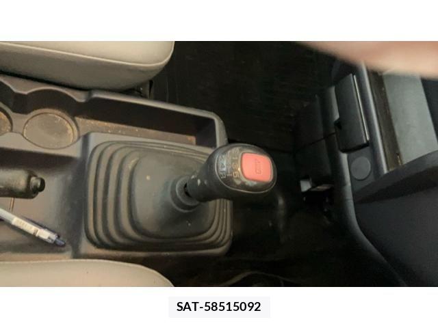 Subaru SAMBAR TRUCK 2010-08 8210448-18