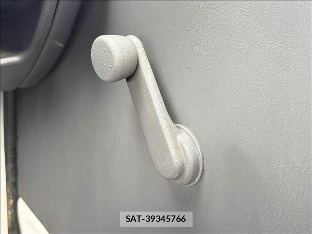 Subaru SAMBAR TRUCK 2011-07 8317395-28