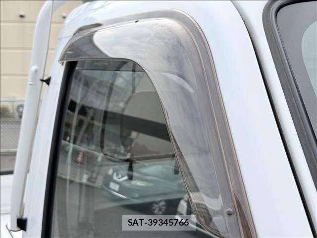 Subaru SAMBAR TRUCK 2011-07 8317395-29