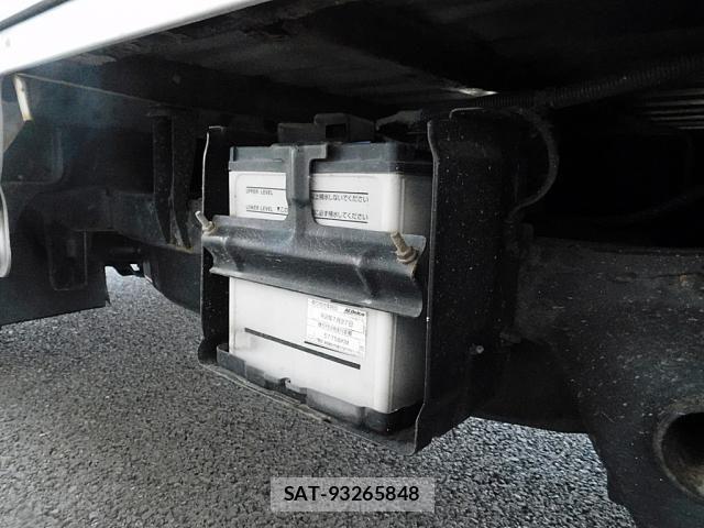 Subaru SAMBAR TRUCK 2010-08 8527541-29