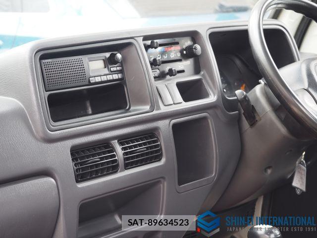 Subaru SAMBAR TRUCK 2002-04 8629128-9