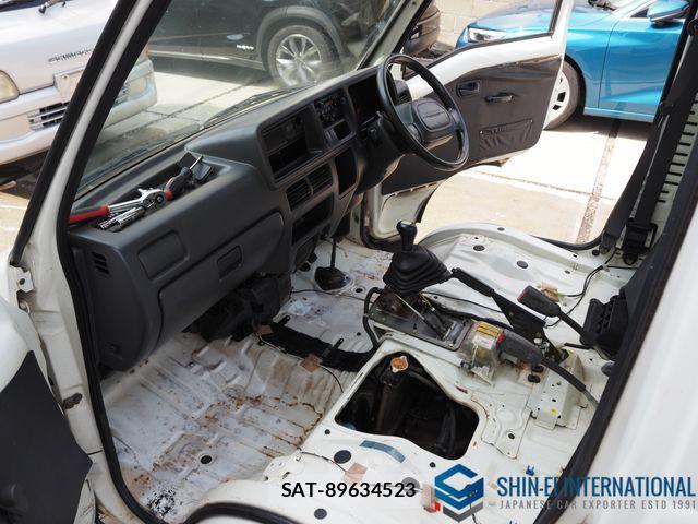 Subaru SAMBAR TRUCK 2002-04 8629128-25