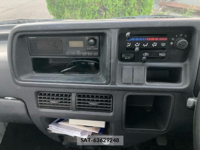 Subaru SAMBAR TRUCK 2004-02 8629129-13