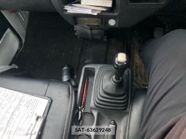 Subaru SAMBAR TRUCK 2004-02 8629129-14