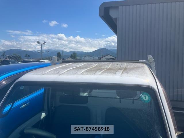 Subaru SAMBAR TRUCK 2006-09 8831832-3