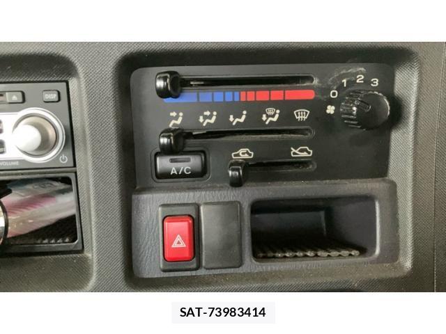 Subaru SAMBAR TRUCK 2012-02 8831828-13