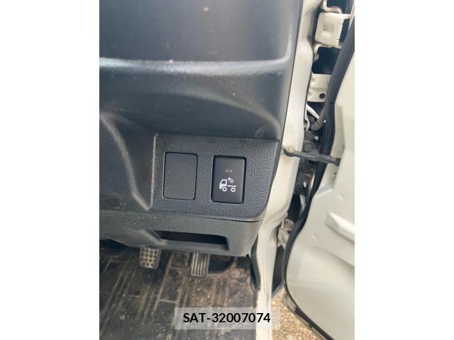 Subaru SAMBAR TRUCK 2018-11 8882388-16