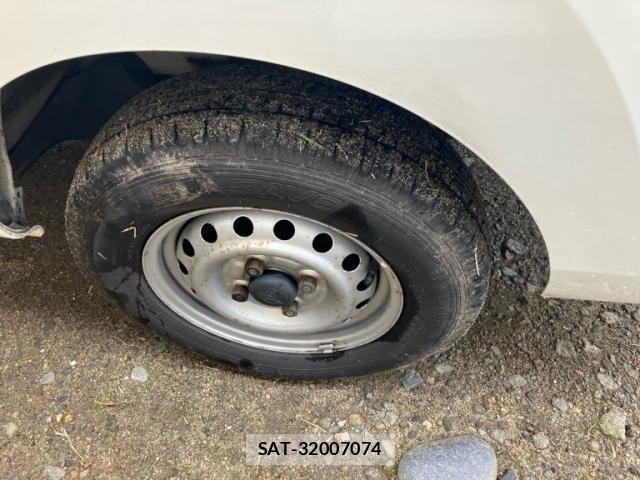 Subaru SAMBAR TRUCK 2018-11 8882388-2