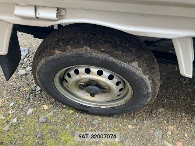 Subaru SAMBAR TRUCK 2018-11 8882388-3