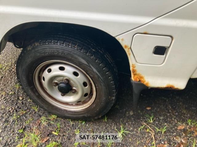 Subaru SAMBAR TRUCK 2001-06 8882391-8
