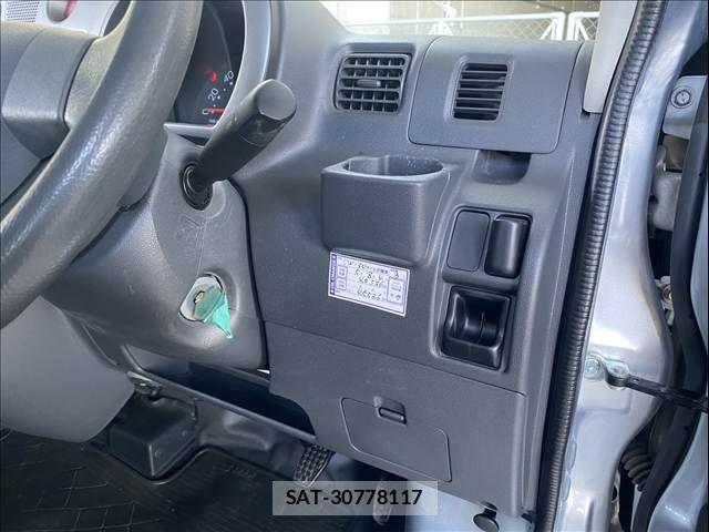 Subaru SAMBAR 2015-07 6219938-22