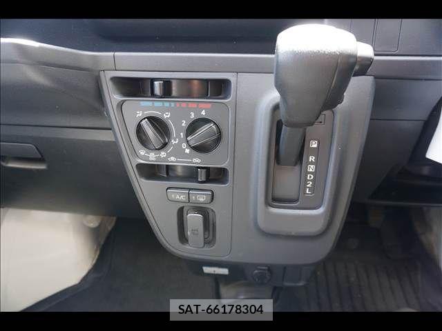 Subaru SAMBAR 2018-05 6642630-10