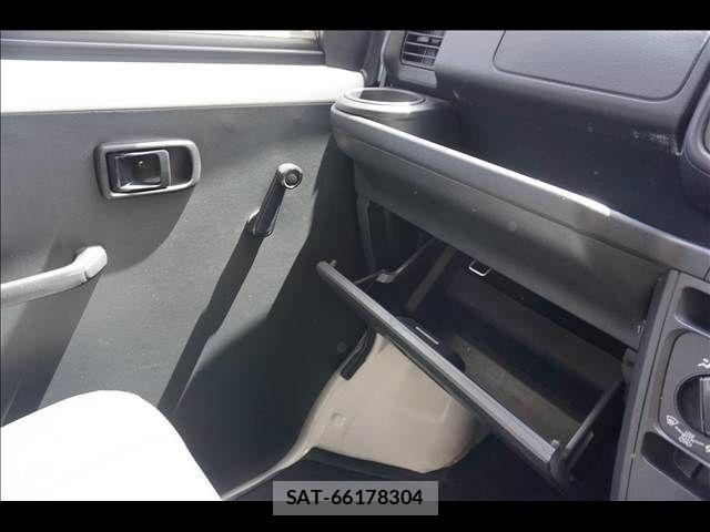 Subaru SAMBAR 2018-05 6642630-11