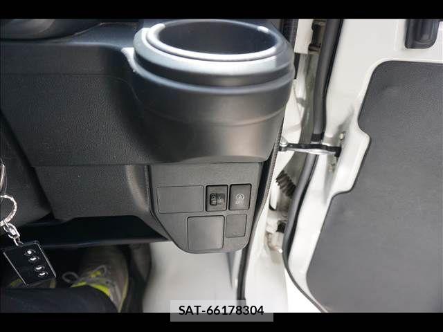 Subaru SAMBAR 2018-05 6642630-12