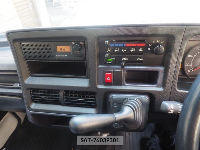 Subaru SAMBAR 2010-04 7060902-3