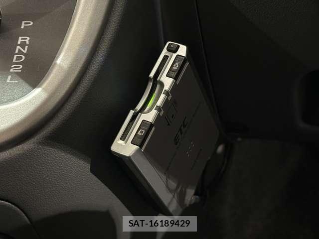 Subaru SAMBAR 2017-10 7225620-14