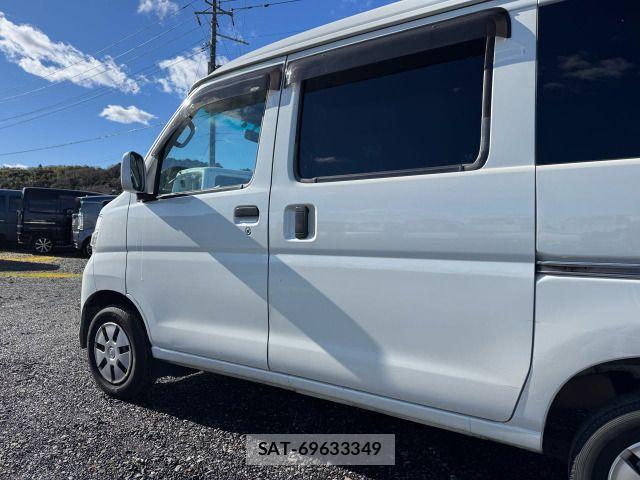 Subaru SAMBAR 2013-03 7225618-4