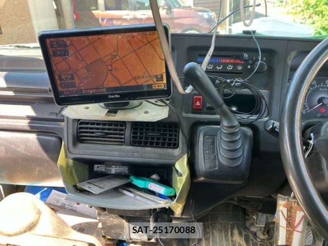 Subaru SAMBAR 2010-01 7252452-20