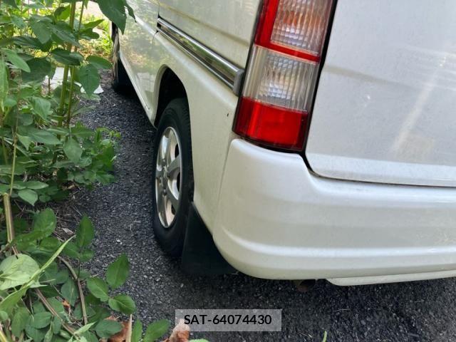 Subaru SAMBAR 2005-04 8231952-5