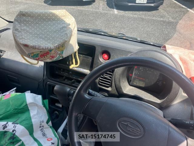 Subaru SAMBAR 2012-06 8317398-19