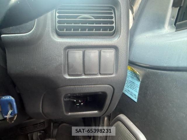 Subaru SAMBAR 2004-01 8338035-13