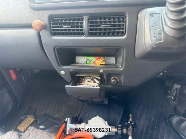 Subaru SAMBAR 2004-01 8338035-17