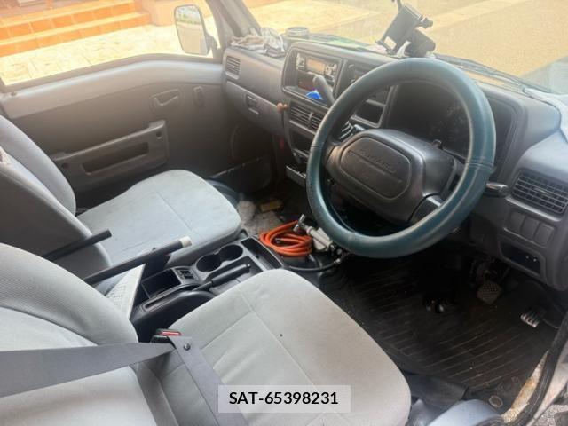 Subaru SAMBAR 2004-01 8338035-8