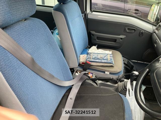 Subaru SAMBAR 2005-03 7060904-12