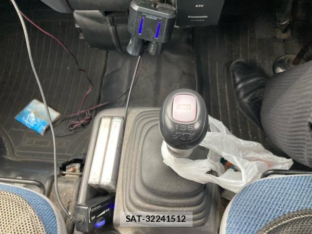 Subaru SAMBAR 2005-03 7060904-20
